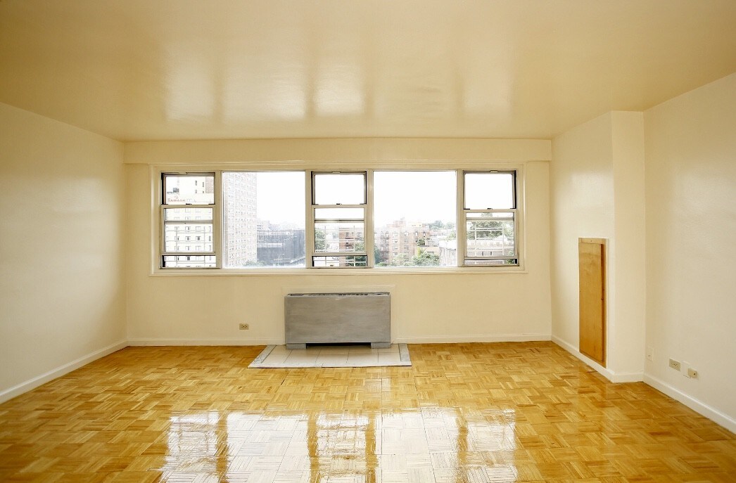 Foto principal - 8921 153rd St