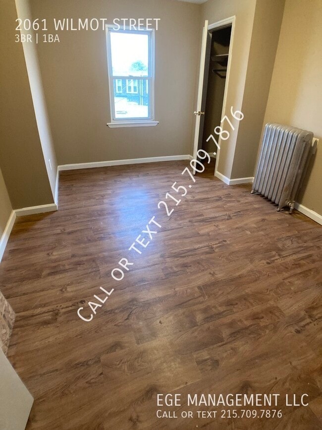 Photo - 2061 Wilmot St House