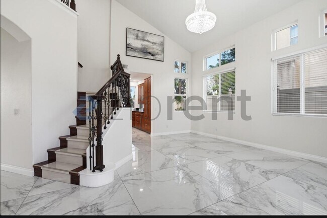 Foto del edificio - 33026 Terrace Dr