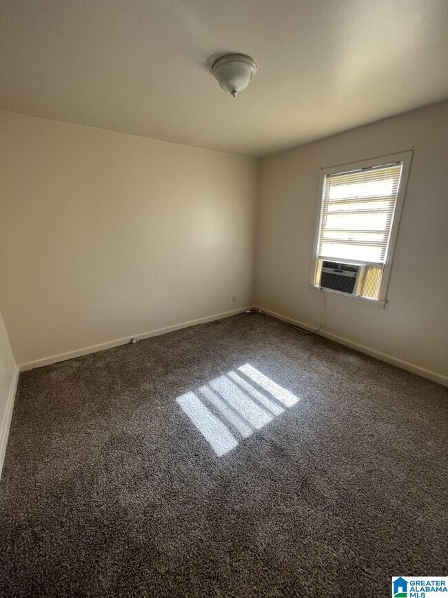 Building Photo - 7720 2nd Ct N