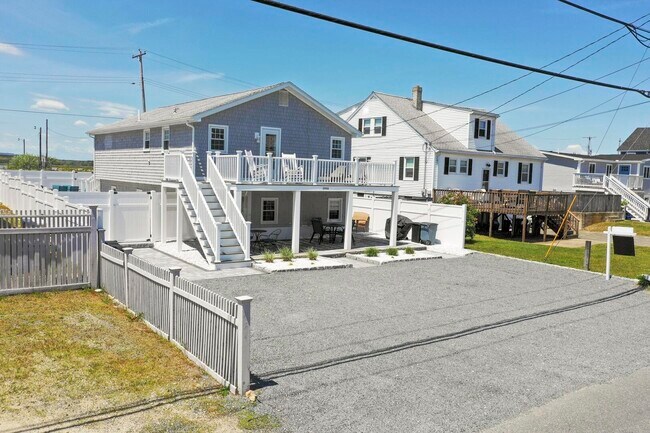 Foto del edificio - 294A Portsmouth Ave