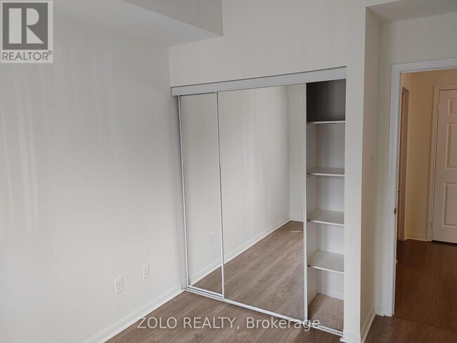 Building Photo - 2891-2891 Rio Ct