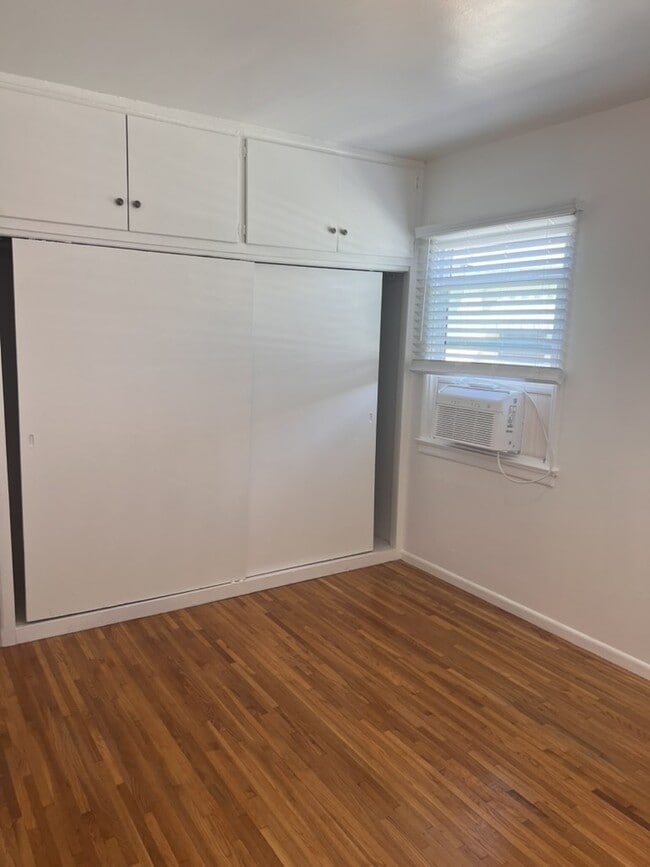 Building Photo - 4277 Tujunga Ave