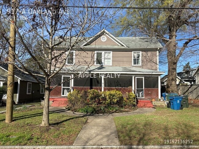 Building Photo - 917 Oakland Ave