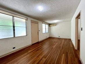 Building Photo - 908 Prospect St