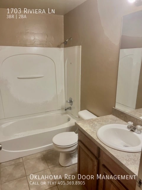 Foto del edificio - 1703 Riviera Ln