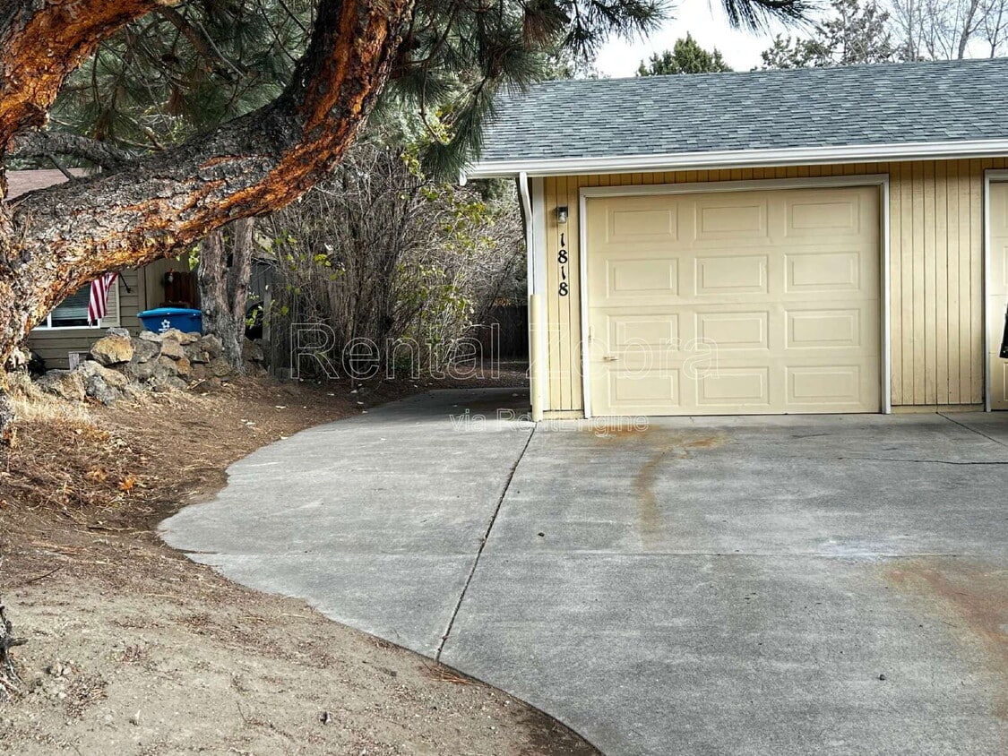 Foto principal - 1818 NE Wichita Way