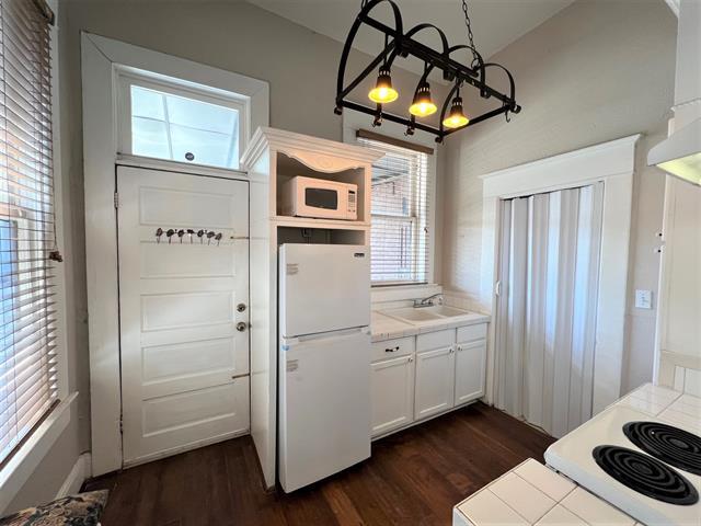 Building Photo - 109 NW 20th St