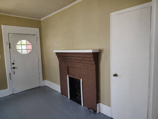 Foto del edificio - 405 South Maple Unit A- 1 Bed 1 Bath Duple...