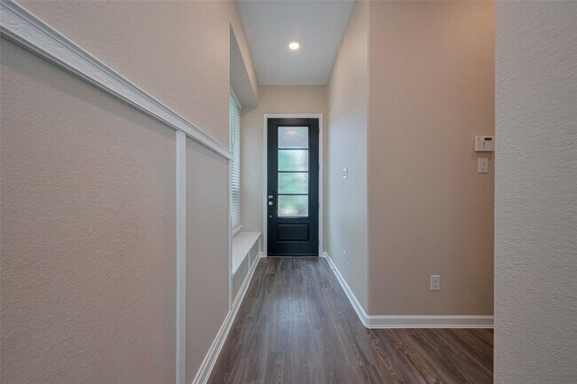 Building Photo - 4046 Balboa Dr