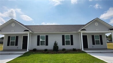 Building Photo - 1103b Woodridge Dr