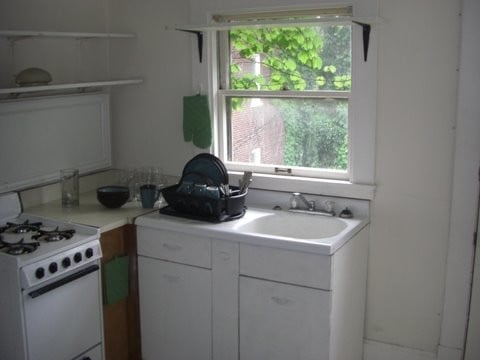 Building Photo - 277 Lyndhurst Pl