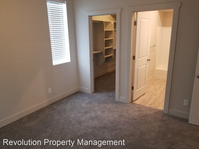 Building Photo - 154 E 700 S