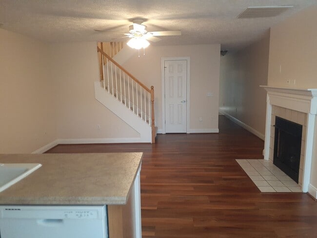 Foto del edificio - 340 Huff Heritage Ln