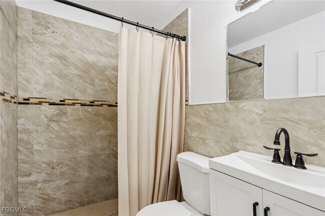 Foto del edificio - 89 Cabana Ave