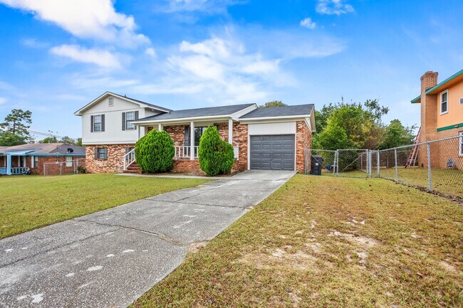 Foto del edificio - 3709 Kingsgate Dr