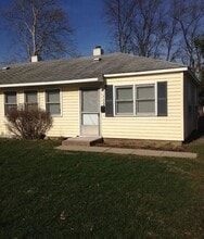 Building Photo - 1406 E Michigan Ave