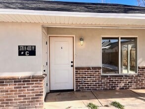 Building Photo - 378 N 400 W