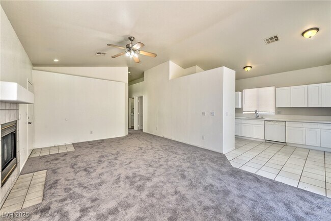 Foto del edificio - 2559 W Richmar Ave