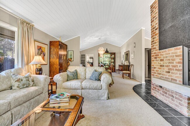 Foto del edificio - Beautiful Rambler Ranch With Pool!