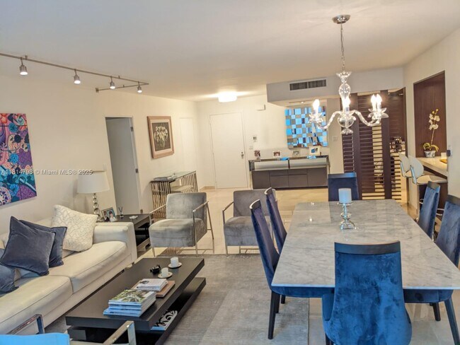 Foto del edificio - 9801 Collins Ave