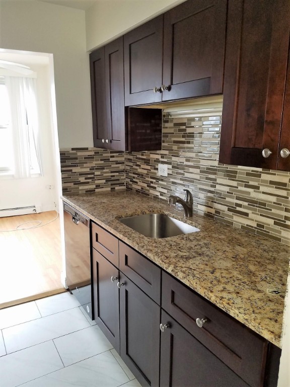 Foto del edificio - Spacious Studio in Lake View!