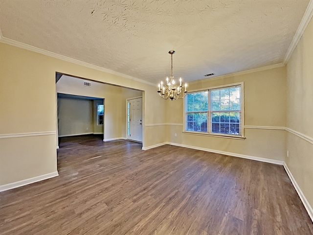 Building Photo - 2074 Pierce Way