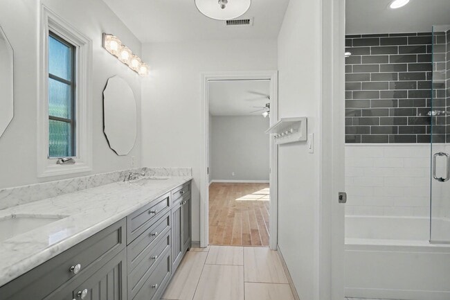 Building Photo - 2450 Queensberry Road • Pasadena 4BR | 3BA |