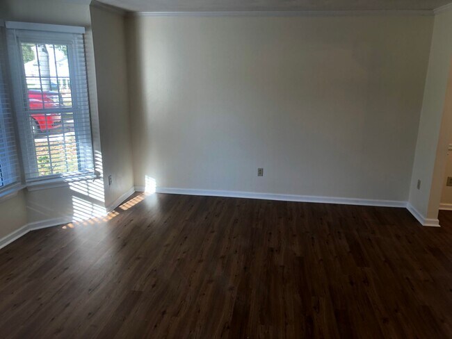 Foto del edificio - 2416 Creekmore Ct