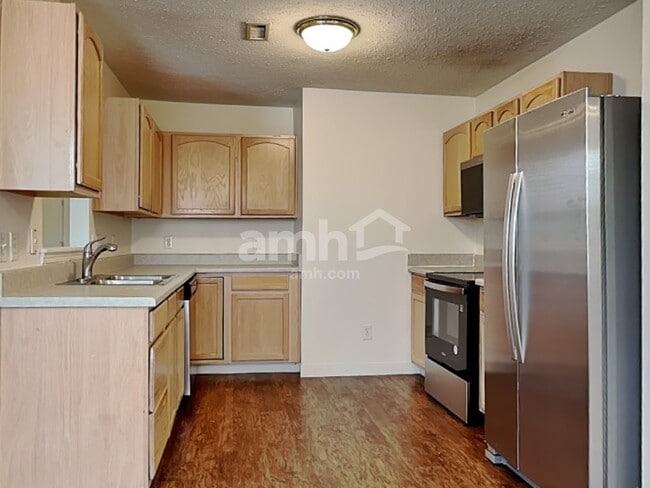 Foto del edificio - 1907 Landon Farms Ln