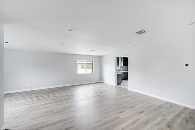 Building Photo - 8025 Bellingham Ave