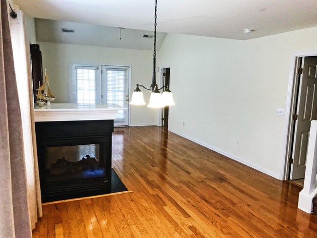 Building Photo - 5201 Chicory Ln