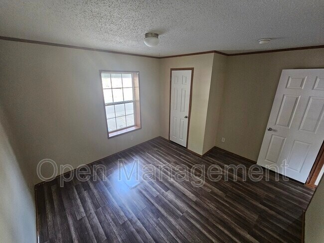 Foto del edificio - 3416 Kramers Ln