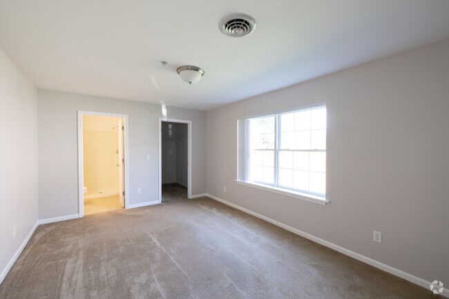2HAB, 2BA con sala de estar - 1093SF - Greenbush Terrace