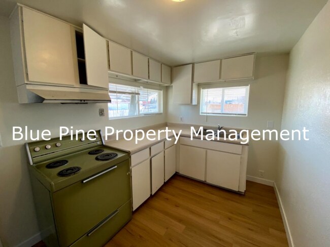 Building Photo - 143 Parrish Ln