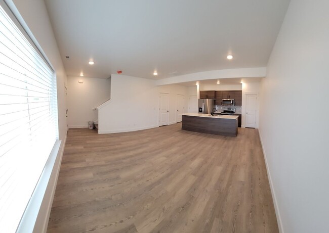 Building Photo - 3 bed, 2.5 bath townhome in Summerfield