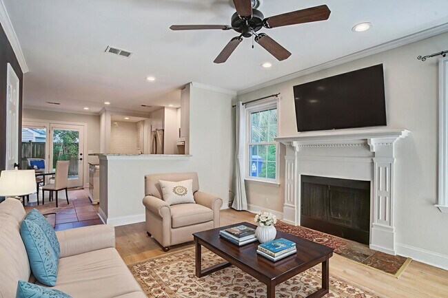 Foto del edificio - 1371 Cassidy Ct