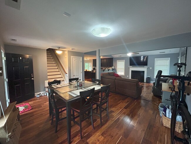 Foto del edificio - 40 Orchard Falls Dr