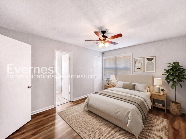 Building Photo - Home with Fenced Yard and Carport / 3 Bed, 2 Bath / Pet-friendly / Coming Soon!