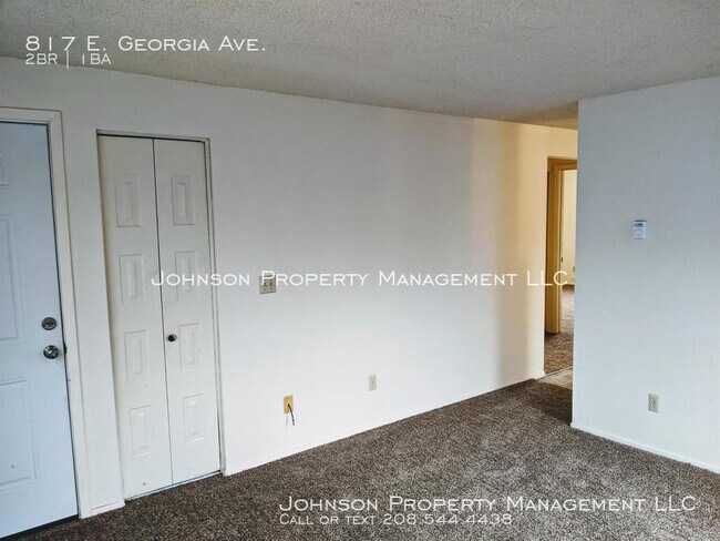 Foto del edificio - 817 E Georgia Ave