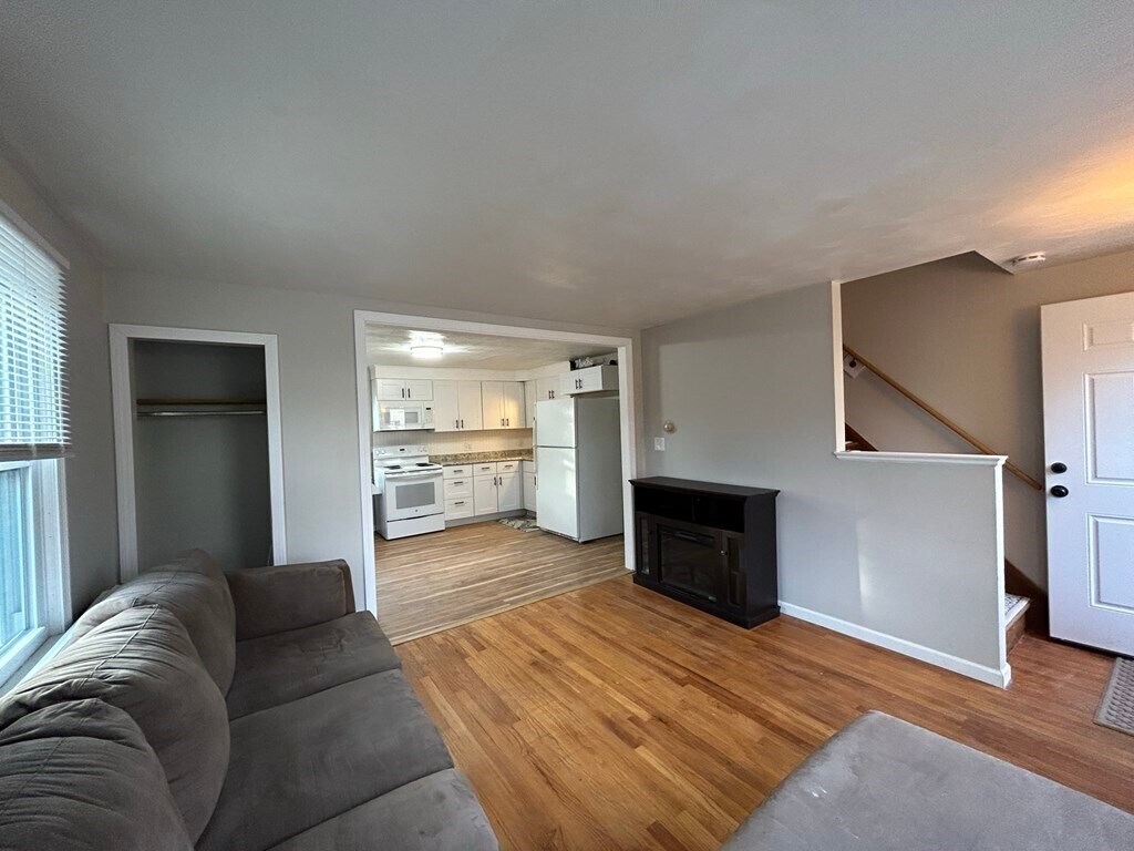 25 Day Ave, Westfield, MA 01085 Townhome Rentals in Westfield MA