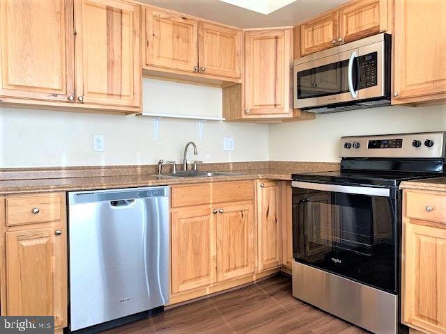 Foto principal - 8844 Cherry Oak Ct