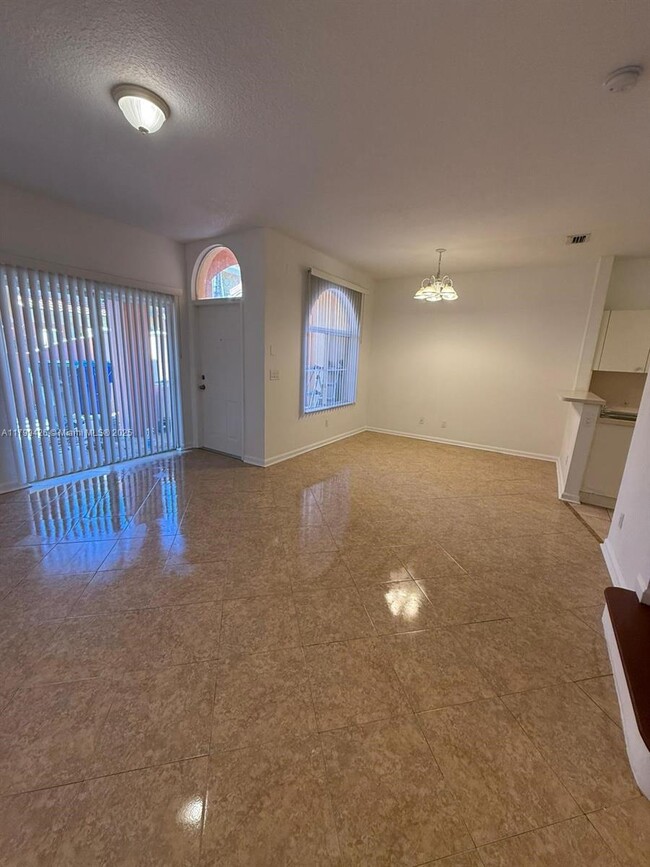 Building Photo - 1410 S Santa Catalina Cir
