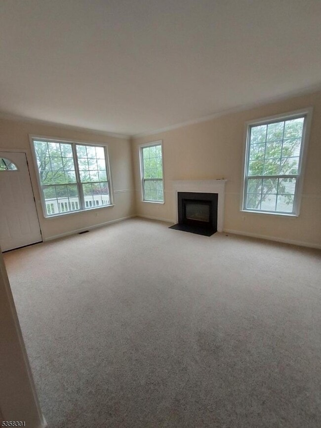 Building Photo - 200 Winding Hill Dr
