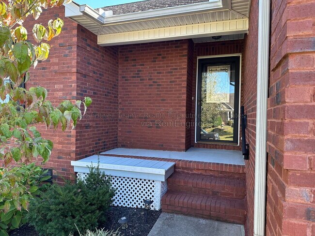 Building Photo - 4130 Oakstone Ln
