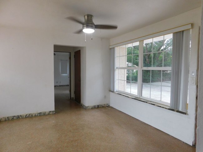 Building Photo - 2019 East Lake Dr. Casselberry Fl 32707