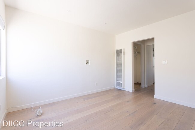 Building Photo - Studio, 1 bath Apartment - 1313 Ocean Fron...