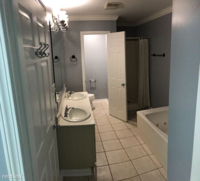 Foto del edificio - 3 br, 2 bath House - 2806 Ridge Rd