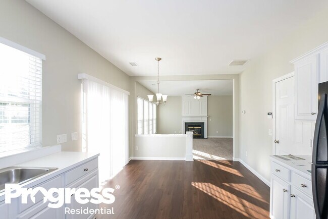 Building Photo - 1425 Black Kettle Dr