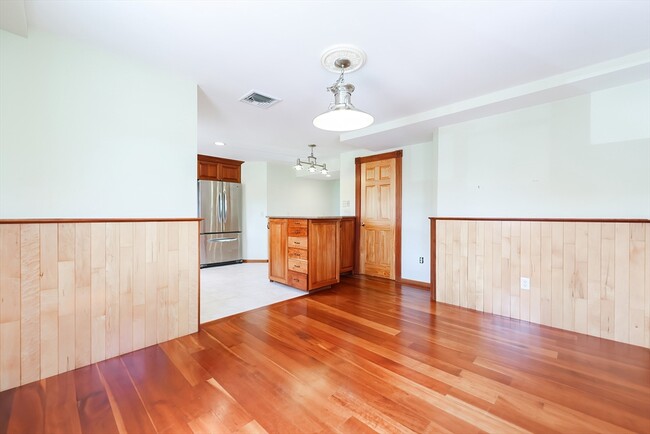 Foto del edificio - 24 Glenwood Ave